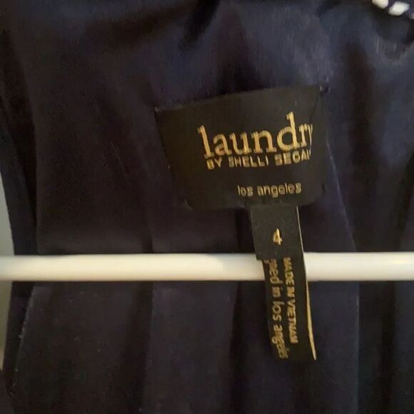 Laundry by Shelly Segal 4 - Picture 2 of 3